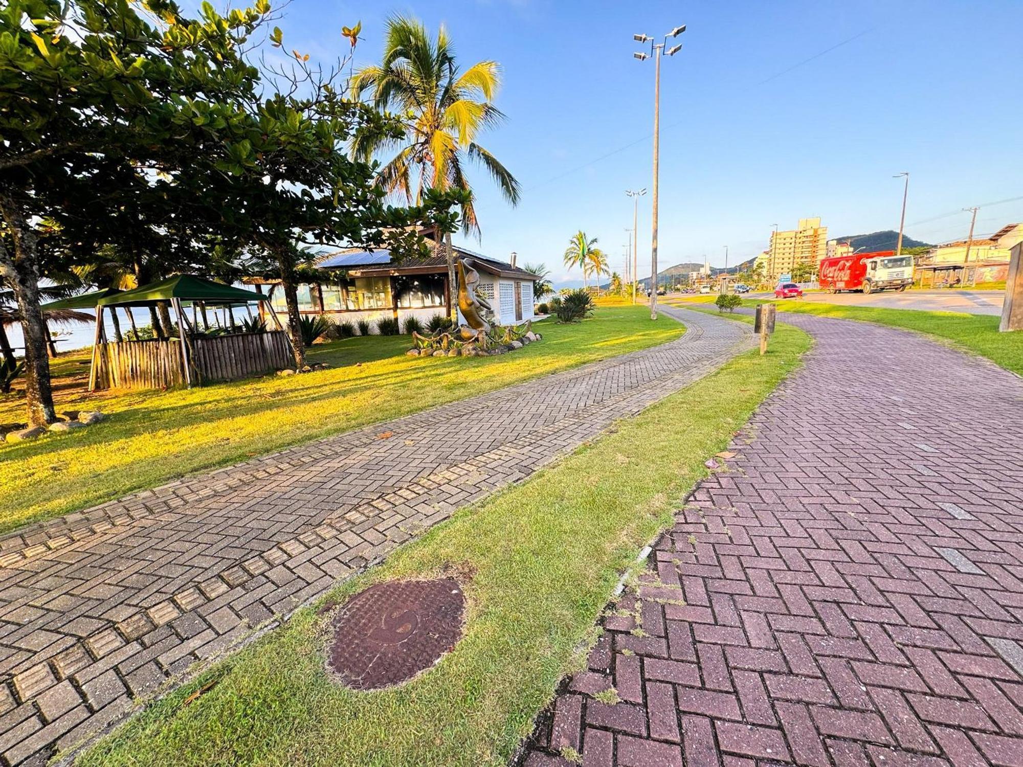 Praia/Piscina Com Hidro /Pebolim/Sinuca E Wi-Fi Caraguatatuba Kültér fotó